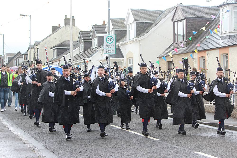 Coalburn IOR Pipe Band in Coalburn Road