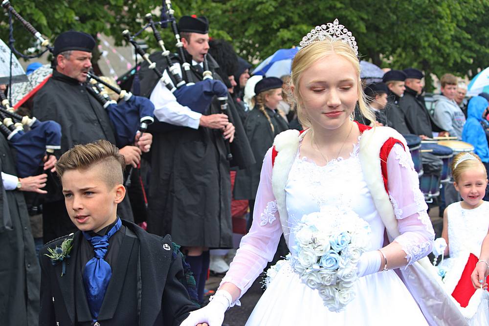 Gala Queen Rachel and her Court